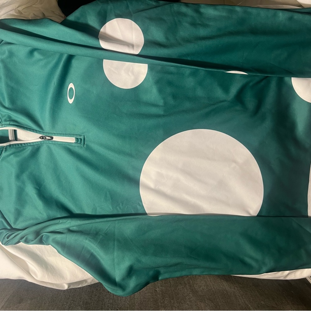 Green and White Polka Dot Pullover